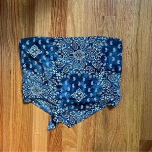🌸Hollister Bandana Top